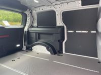 Gebraucht VW ID. Buzz 150 kW (204 PS) 2024 Weiss Van / Kleinbus