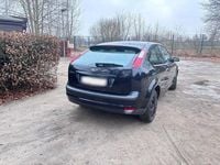 Second-hand Ford Focus 90 CP (66 kW) 2007 Negru Hatchback