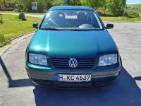 Second-hand VW Bora 105 CP (77 kW) 2000 Verde Berlinǎ