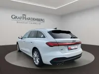 Gebraucht Audi A5 Sport 204 PS (150 kW) 2025 Gletscherweiß metallic Kombi