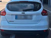Second-hand Ford Focus 150 CP (110 kW) 2015 Alb Hatchback