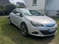 Gebraucht Opel Astra GTC 165 PS (121 kW) 2011 Silber Kleinwagen