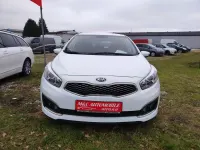 Gebraucht Kia Ceed DREAM-TEAM Edition 99 PS (72 kW) 2017 Weiß Kleinwagen