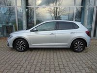 Gebraucht VW Polo Life 95 PS (69 kW) 2023 Silber Kleinwagen