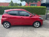 Gebraucht Hyundai i10 GO! 67 PS (49 kW) 2023 Rot Kleinwagen