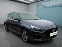 Gebraucht Hyundai i30 101 PS (74 kW) 2025 Blau Kleinwagen