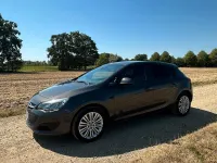 Gebraucht Opel Astra 140 PS (102 kW) 2015 Grau Limousine