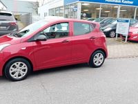 Gebraucht Hyundai i10 Classic 67 PS (49 kW) 2015 Rot Kleinwagen