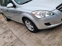 Gebraucht Kia ProCeed 126 PS (92 kW) 2009 Silber Kleinwagen