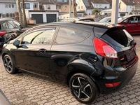 Gebraucht Ford Fiesta 100 PS (73 kW) 2014 Schwarz Limousine