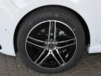 Gebraucht Mercedes V250 AMG 190 PS (139 kW) 2025 Bergkristallweiß metallic Van / Kleinbus