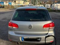 Gebraucht VW Golf VI 104 PS (76 kW) 2010 Grau Kleinwagen