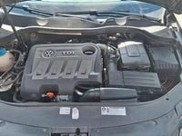 Gebraucht VW Passat 140 PS (102 kW) 2011 Schwarz Kombi