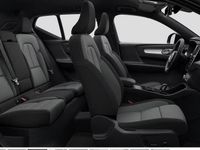 Neu Volvo XC40 Plus 163 PS (119 kW) 2025 Grau SUV