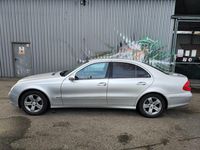 Gebraucht Mercedes E220 Avantgarde 170 PS (125 kW) 2007 Silber Limousine