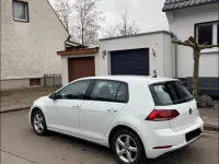 Gebraucht VW Golf VII 110 PS (80 kW) 2017 Weiß Limousine