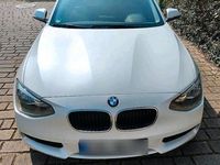 Gebraucht BMW 114 102 PS (75 kW) 2013 Weiß Kleinwagen