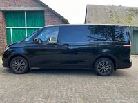 Second-hand VW Multivan 150 CP (110 kW) 2023 Negru Monovolum