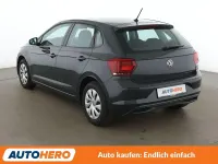 Gebraucht VW Polo Comfortline 65 PS (47 kW) 2019 Grau Kleinwagen