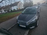 Używany Ford Focus Titanium 125 KM (91 kW) 2018 Szary Kombi