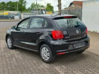 Używany VW Polo Trendline 60 KM (44 kW) 2016 Czarny Sedan/Limuzyna