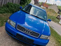 Gebraucht Audi A4 125 PS (91 kW) 1999 Blau Kombi