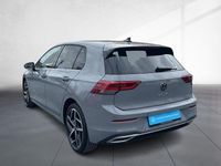 Gebraucht VW Golf VIII Style 131 PS (96 kW) 2022 Mondsteingrau Limousine