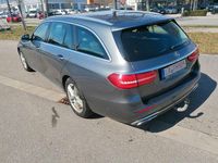 Gebraucht Mercedes E220 Avantgarde 194 PS (142 kW) 2017 Grau Limousine