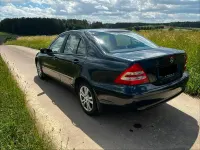 Gebraucht Mercedes C180 129 PS (94 kW) 2000 Blau Limousine