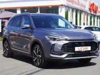 Neu MG ZS Luxury 197 PS (144 kW) 2026 Grau SUV