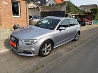 Gebraucht Audi e-tron Sport 204 PS (150 kW) 2019 Silber SUV