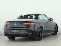 Gebraucht Mercedes E300 AMG 258 PS (189 kW) 2024 Metalliclack smaragdgrün Cabrio