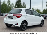 Gebraucht Toyota Yaris Team 111 PS (81 kW) 2018 Weiß Limousine