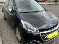 Gebraucht Peugeot 208 83 PS (61 kW) 2019 Schwarz Kleinwagen