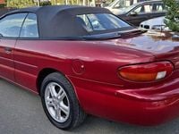 Gebraucht Chrysler Stratus 131 PS (96 kW) 1997 Rot Cabrio