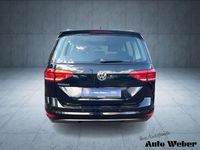 Gebraucht VW Touran Comfortline 116 PS (85 kW) 2018 Deep black perleffekt (metallic) Van / Kleinbus