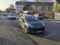 Gebraucht Peugeot 207 Tendance 95 PS (69 kW) 2010 Grau Limousine