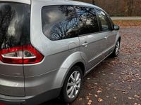 Gebraucht Ford Galaxy 140 PS (102 kW) 2006 Silber Van / Kleinbus