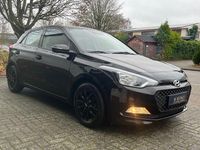 Gebraucht Hyundai i20 75 PS (55 kW) 2017 Schwarz Limousine