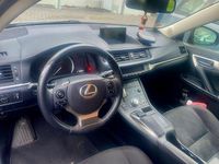 Gebraucht Lexus CT200h 136 PS (100 kW) 2015 Grau Limousine
