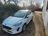 Gebraucht Ford Fiesta Trend 71 PS (52 kW) 2018 Weiß Kleinwagen