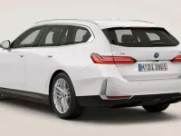 Neu BMW i5 250 kW (340 PS) 2026 Alpinweiß uni Kombi