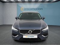 Gebraucht Volvo V60 398 PS (292 kW) 2022 Blau Kombi