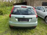 Gebraucht Ford Fiesta 70 PS (51 kW) 2004 Kleinwagen