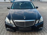 Gebraucht Mercedes E200 Avantgarde 184 PS (135 kW) 2010 Schwarz Limousine