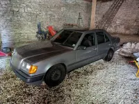 Gebraucht Mercedes 230 132 PS (97 kW) 1988 Grau Limousine