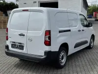 Gebraucht Opel Combo Edition 102 PS (75 kW) 2024 Lackierung weiss icy/typ aussenverkleidung spiegel flach standard Van / Kleinbus