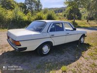 gebraucht Mercedes 200 D W 123