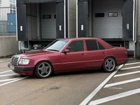 Gebraucht Mercedes E220 150 PS (110 kW) 1993 Andere farben Limousine