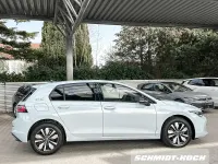 Gebraucht VW Golf VIII Goal 116 PS (85 kW) 2025 Chrystal ice blue (blau) Limousine